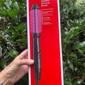 Revlon Black and Pink Heated Silicone Brush